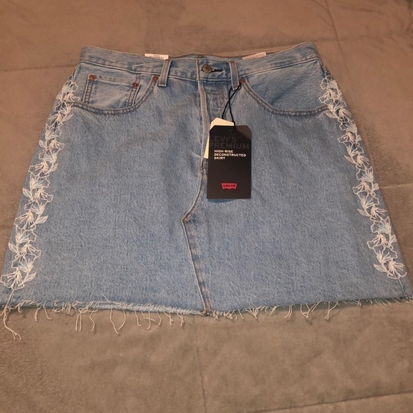 Levi's Dresses & Skirts - NWT Levi’s Jean skirt size 10